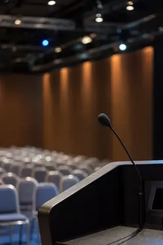 Konferans dijital davetiyesi örneği